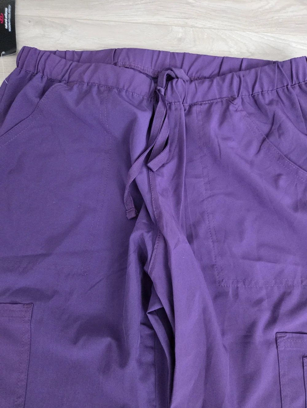 Scrub Set 💜 - Picture 4 of 8